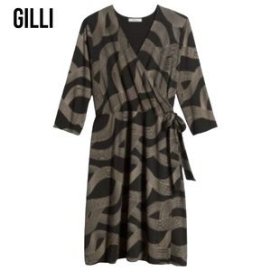 Gilli Black and Tan Midi Dress